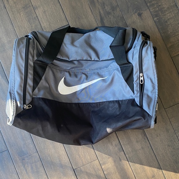 Nike Black and Gray Men's Duffel Bag